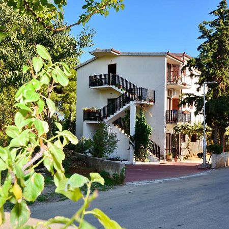Apartmani Irena Ciovo Τρογκίρ Εξωτερικό φωτογραφία