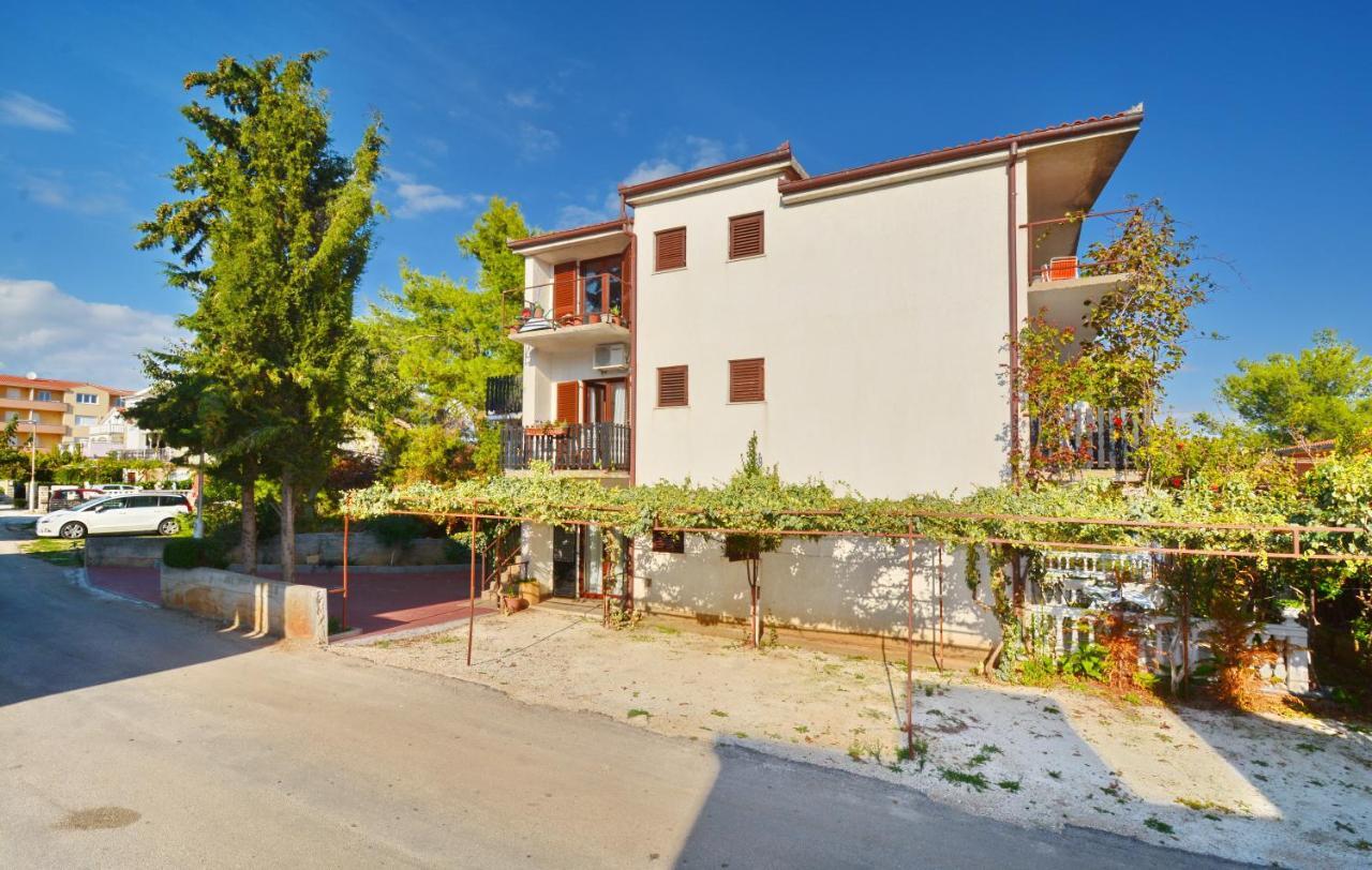 Apartmani Irena Ciovo Τρογκίρ Εξωτερικό φωτογραφία